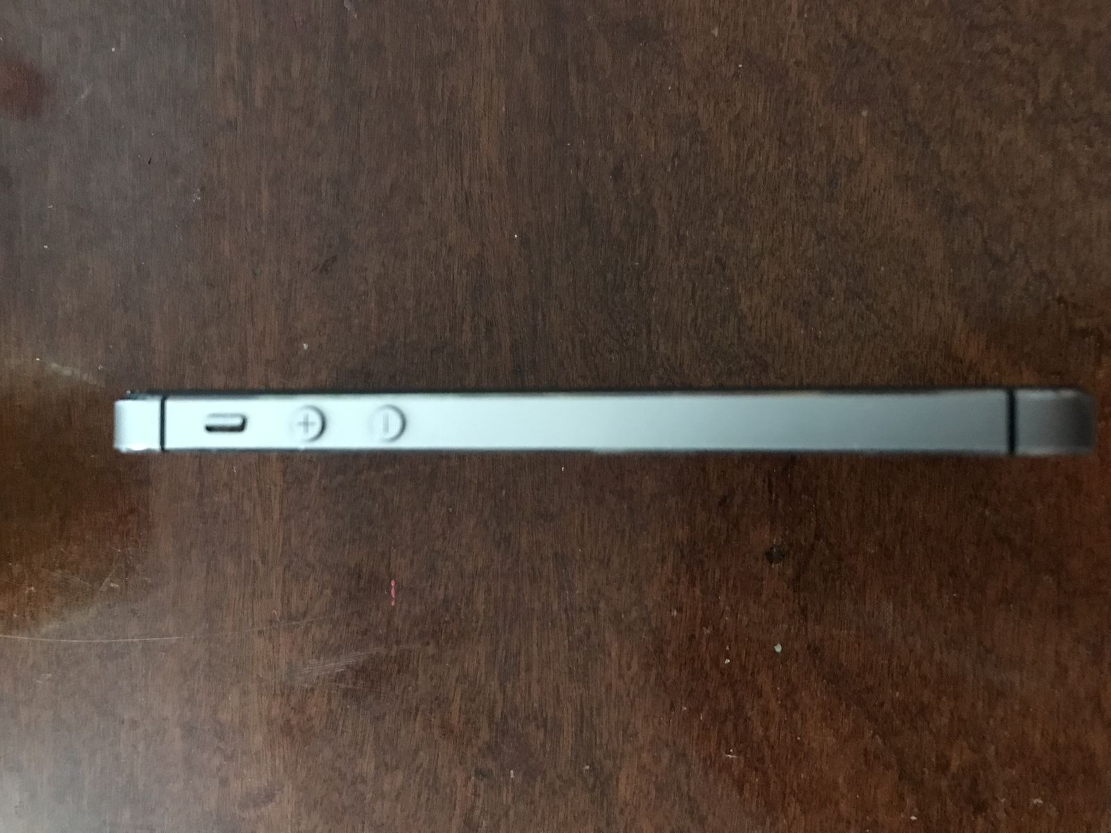 Продам айфон 5s