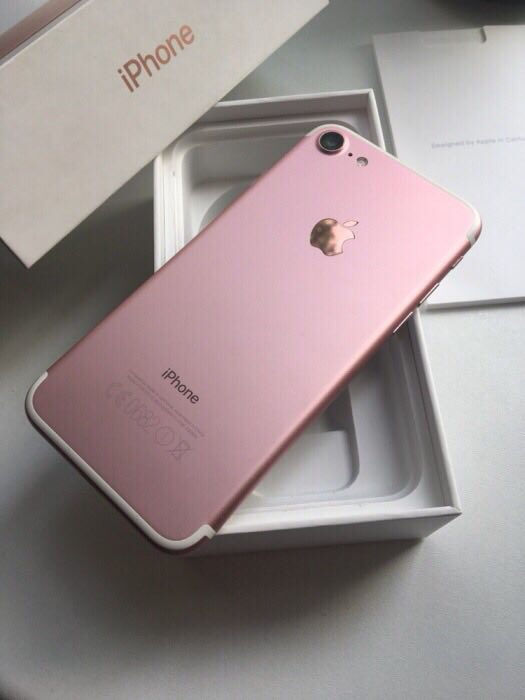 Срочно Apple IPhone 7