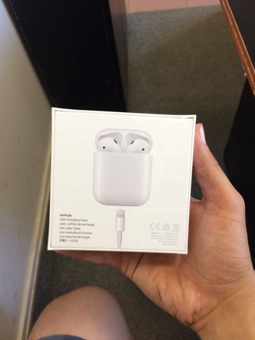 Продам Apple airpods new