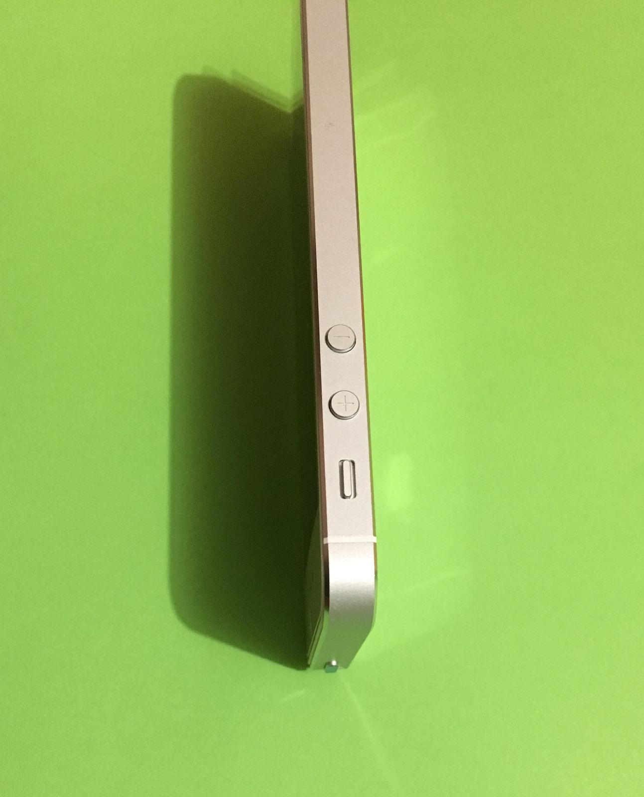 iPhone 5s 16Gb•Silver•NEW в завод.плёнке•Оригинал•NEVERLOCK•айфон 5с