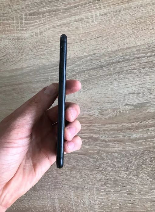 Продам iPhone 7 32 gb