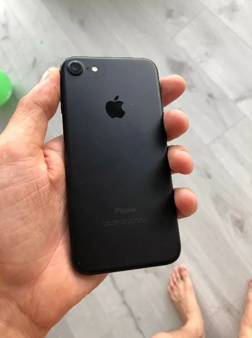 Продам iPhone 7 32 gb