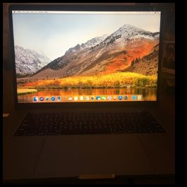 Продам MacBook Pro 15.4 2017г.
