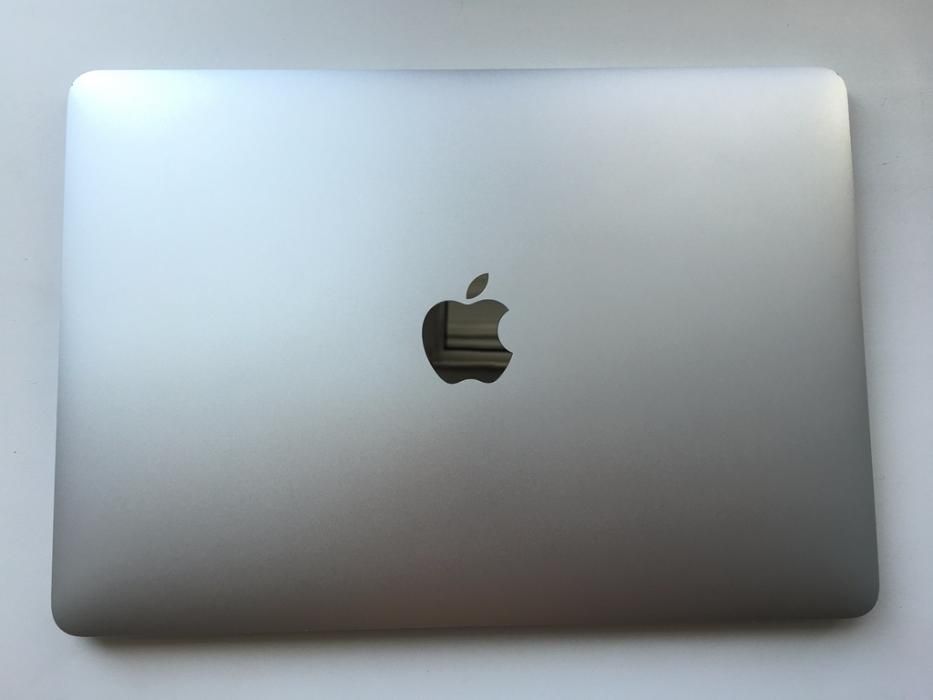  Apple (2015) MacBook Retina 12" A1534 (1.1GHz Core M, 256GB SSD, 8GB)