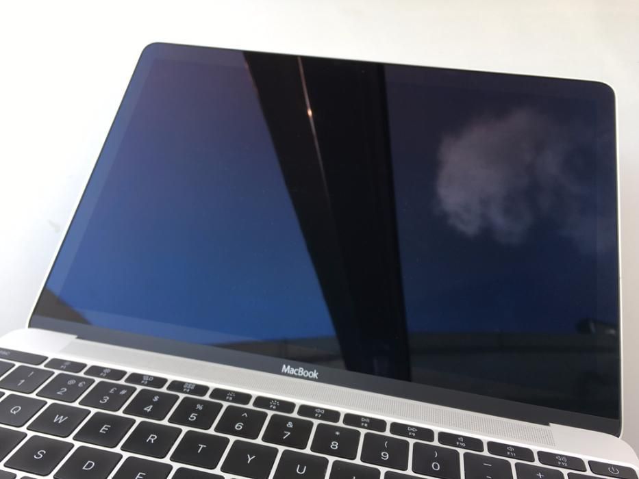  Apple (2015) MacBook Retina 12