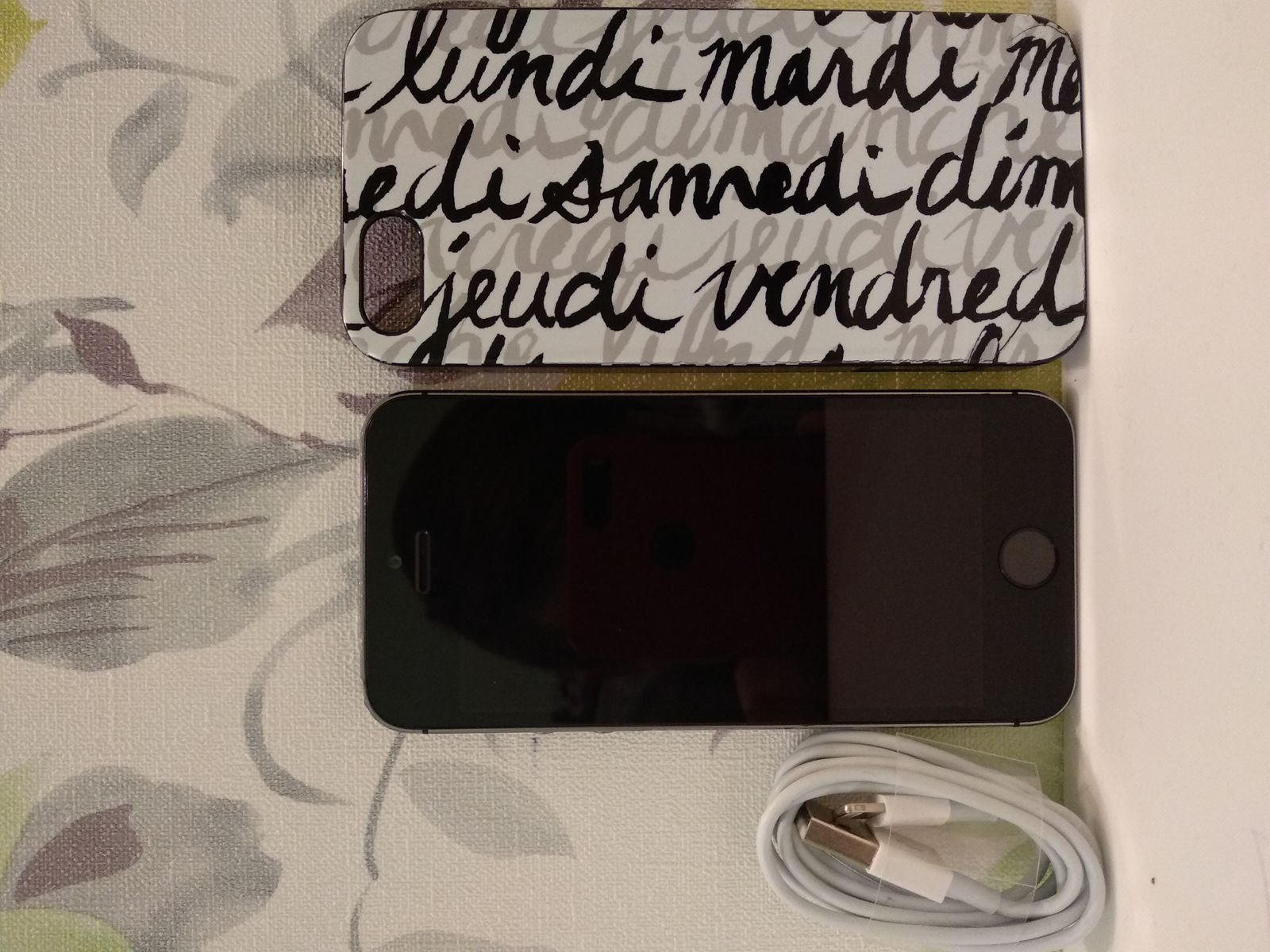 iPhone 5s 16 gb 