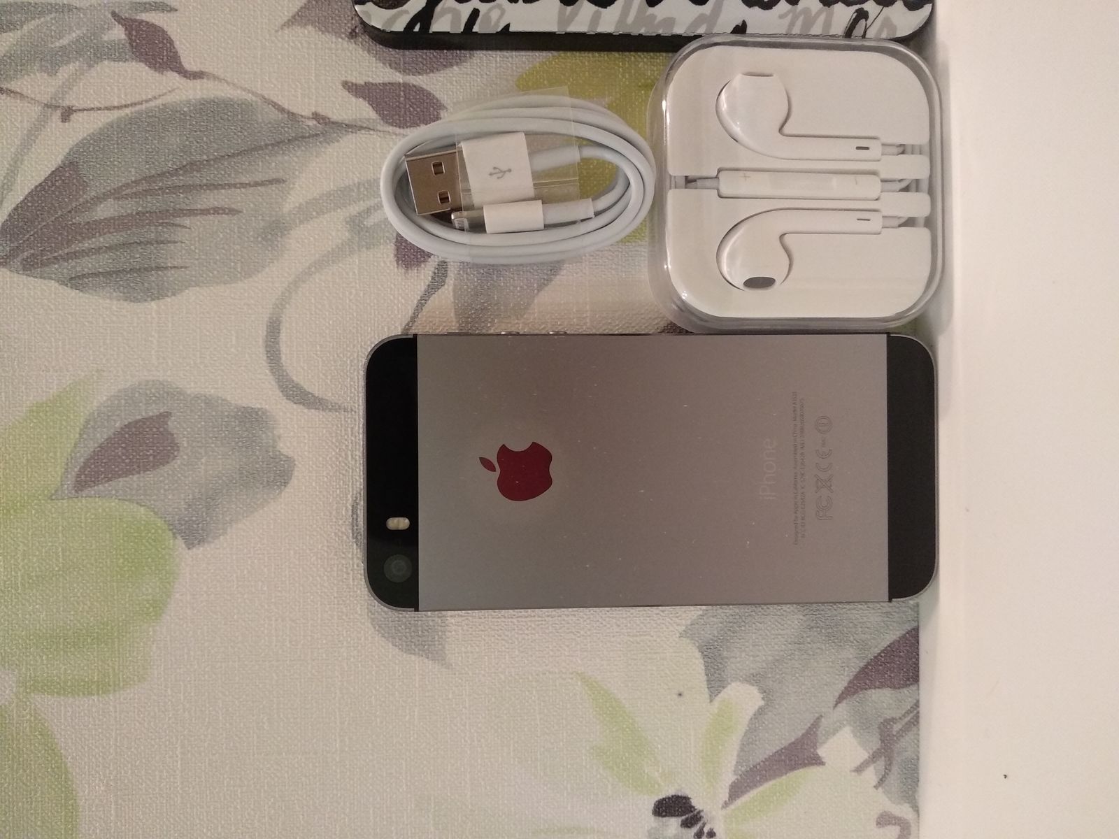 iPhone 5s 16 gb 