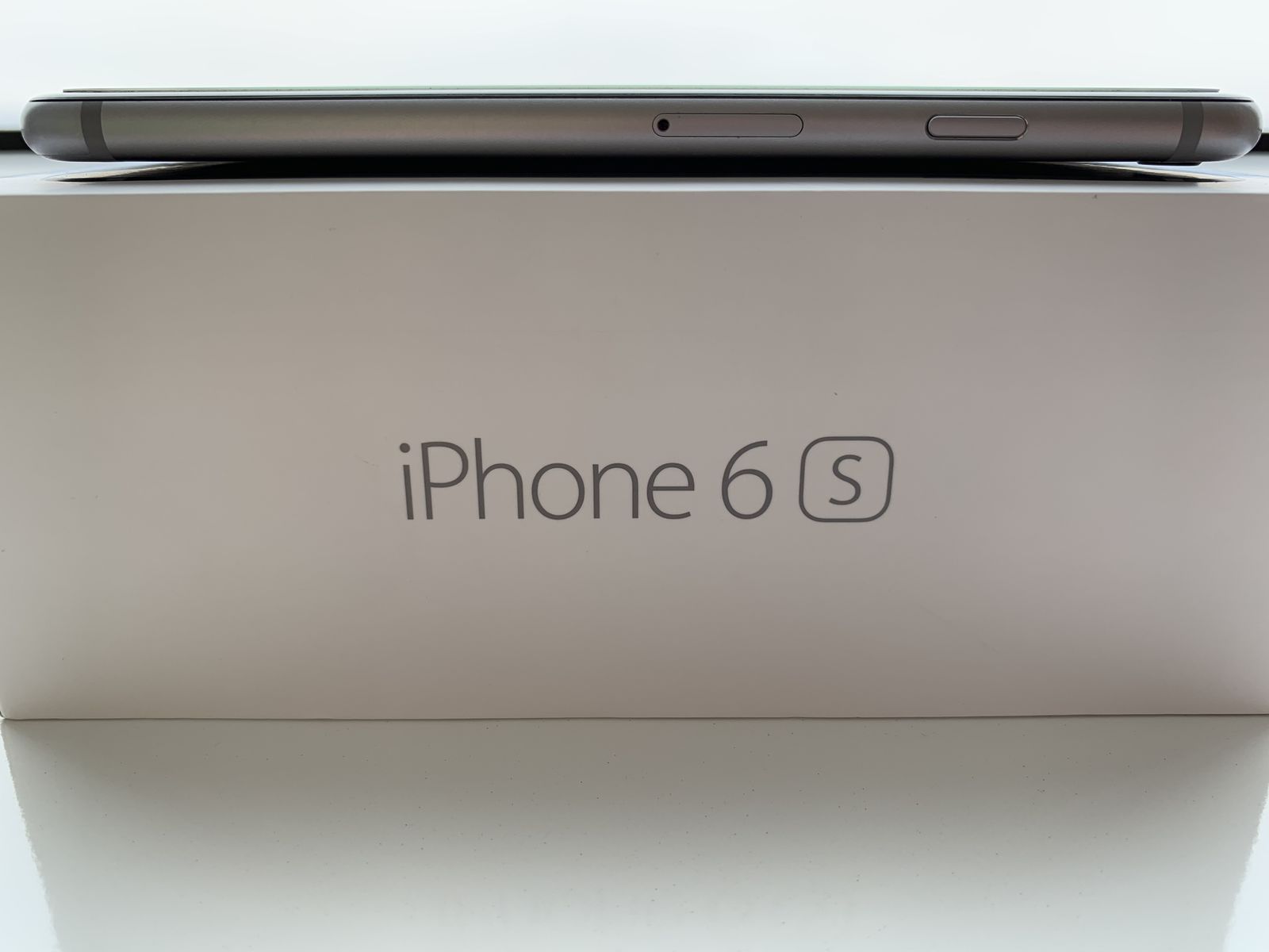 iPhone 6s 16GB Space Gray