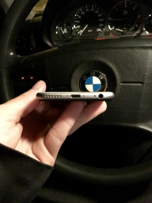Продам Iphone 6
