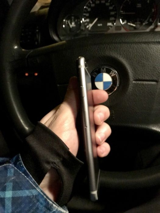 Продам Iphone 6