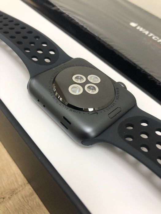 Apple Watch Series 3 Nike+ 42mm GPS+LTE Space Gray/Anthracite (MQLD2)