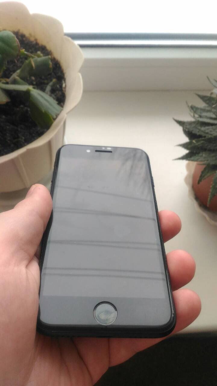 iPhone 7 (32 гіг) neverlock 