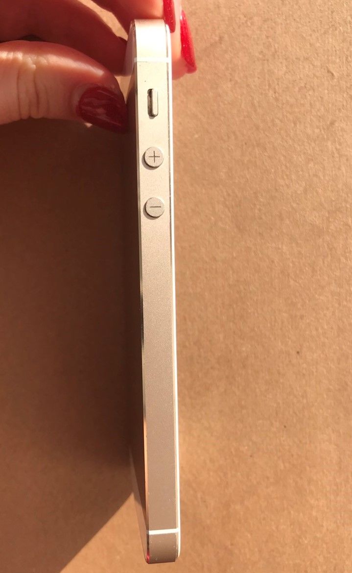 Apple iPhone 5S 16Gb Gold