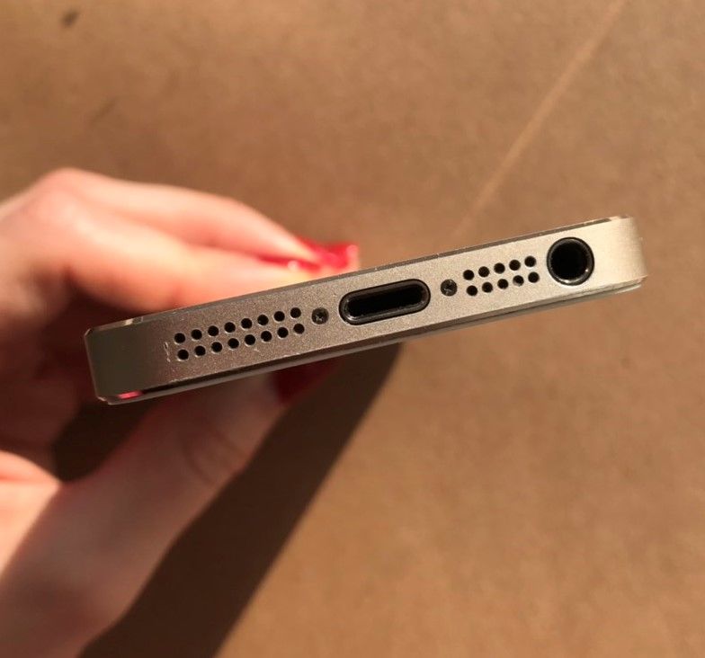 Apple iPhone 5S 16Gb Gold