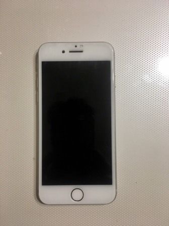 IPHONE 7 32gb silver newerlock