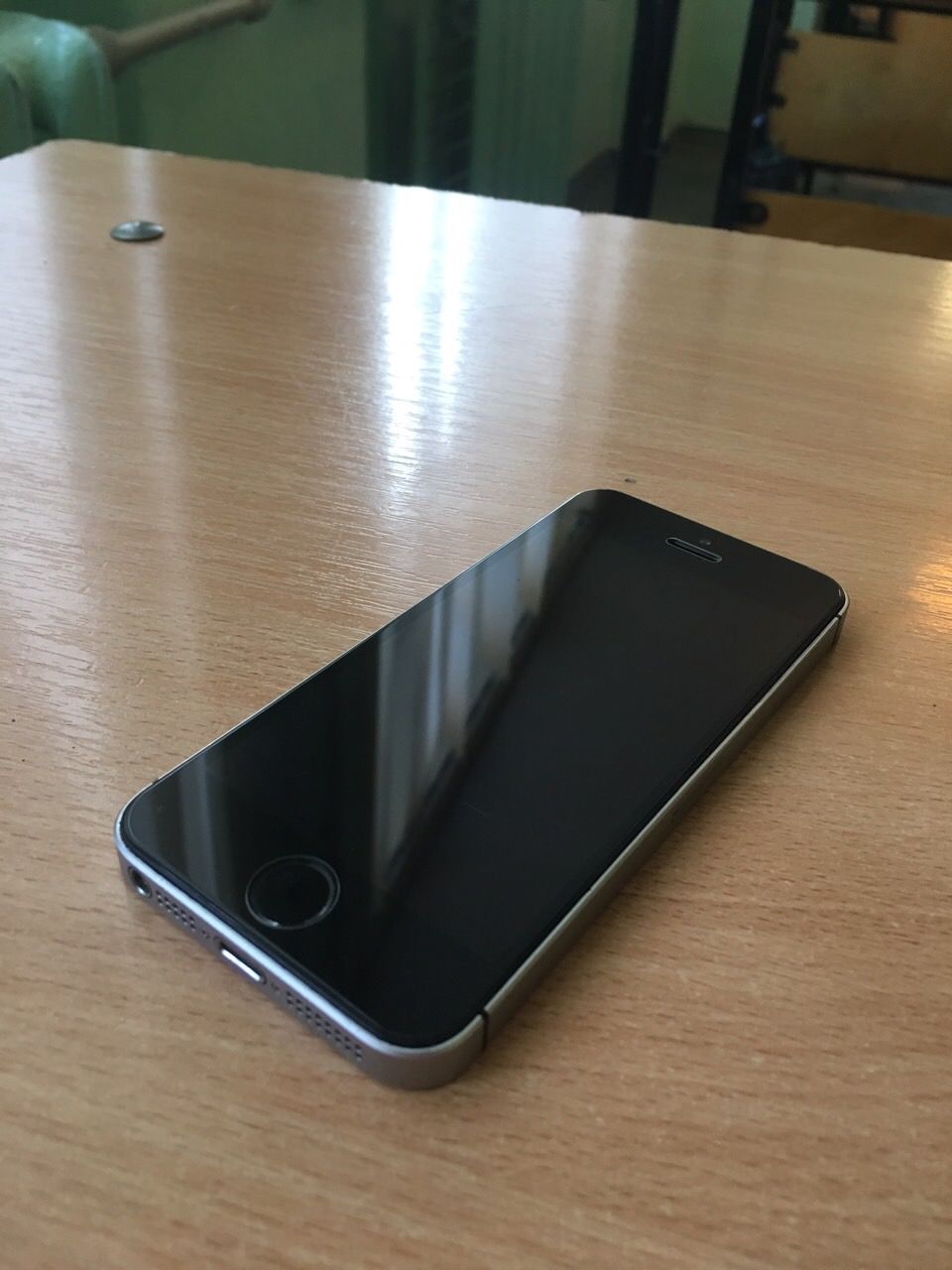Iphone SE 64gb