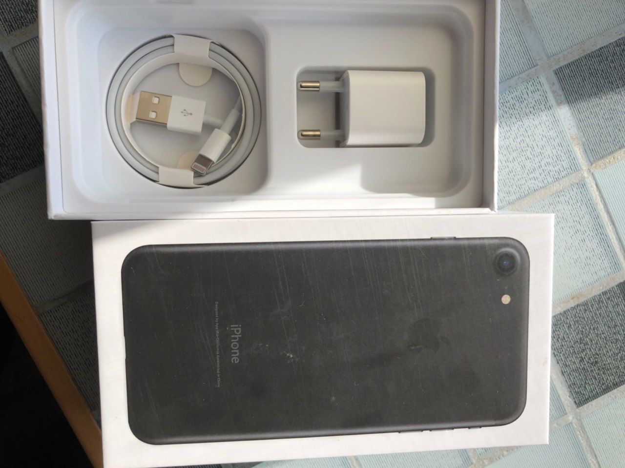 Продам iPhone 7 32 GB Black