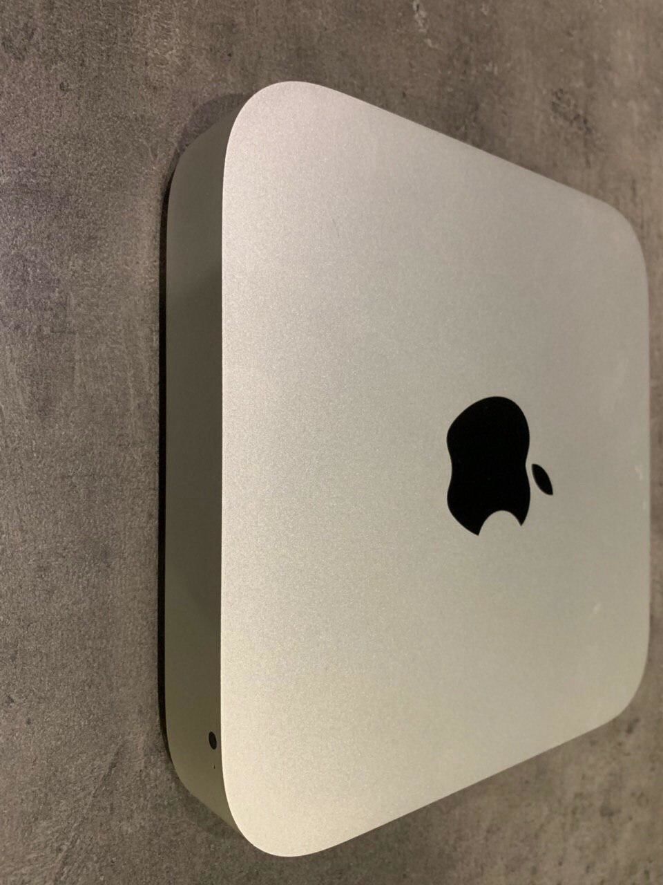 Mac mini (Late 2012) 2,3 GHz intel core i7 / DDR3 16gb / SSD 256