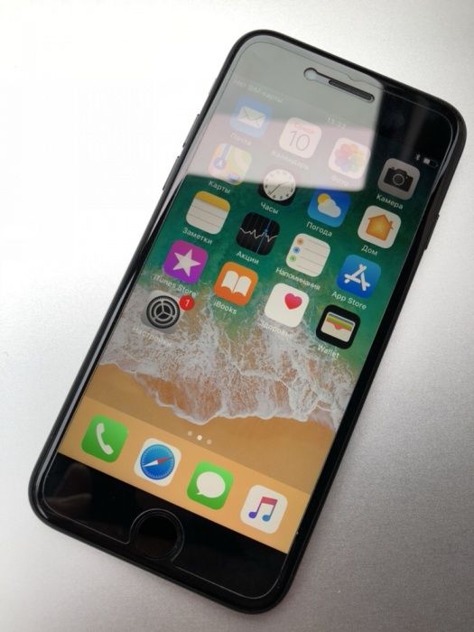 IPhone 7 256Gb идеальный + чехол и стекло в подарок