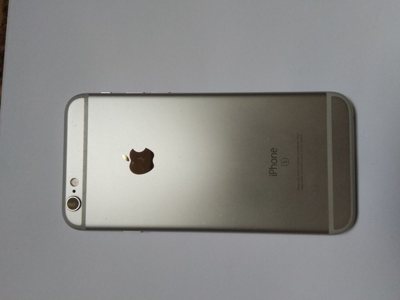 Айфон 6s ,16gb