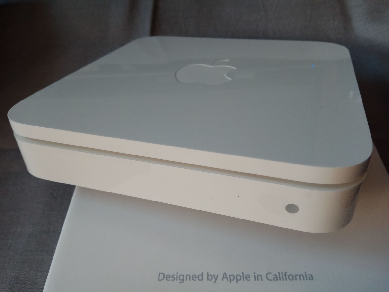 Apple маршрутизатор роутер точка доступа A1354 AirPort Extreme