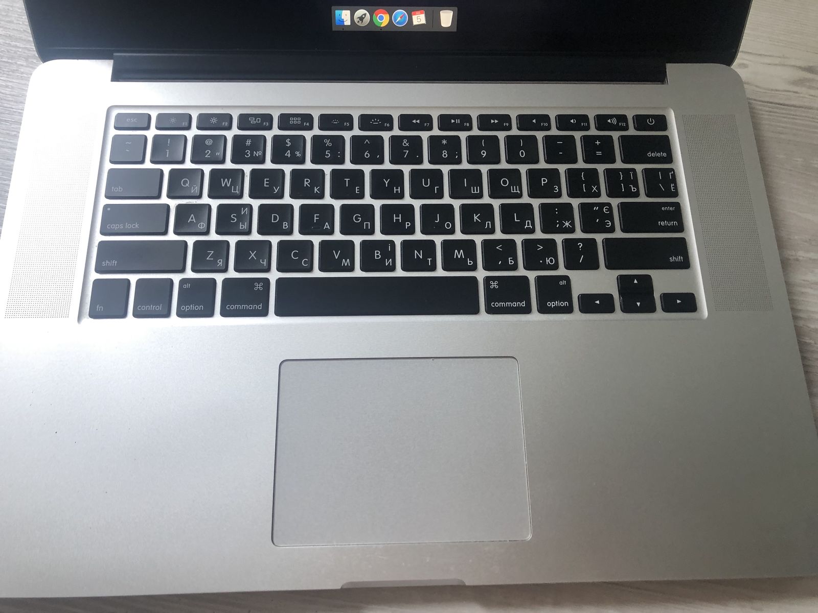 Продам Macbook Pro 15 (MJLT2) 2015