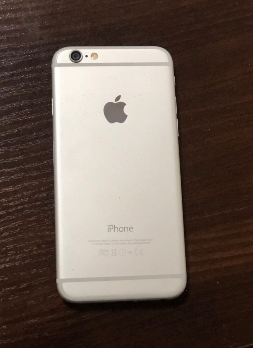Продам iPhone 6, 16Gb Silver