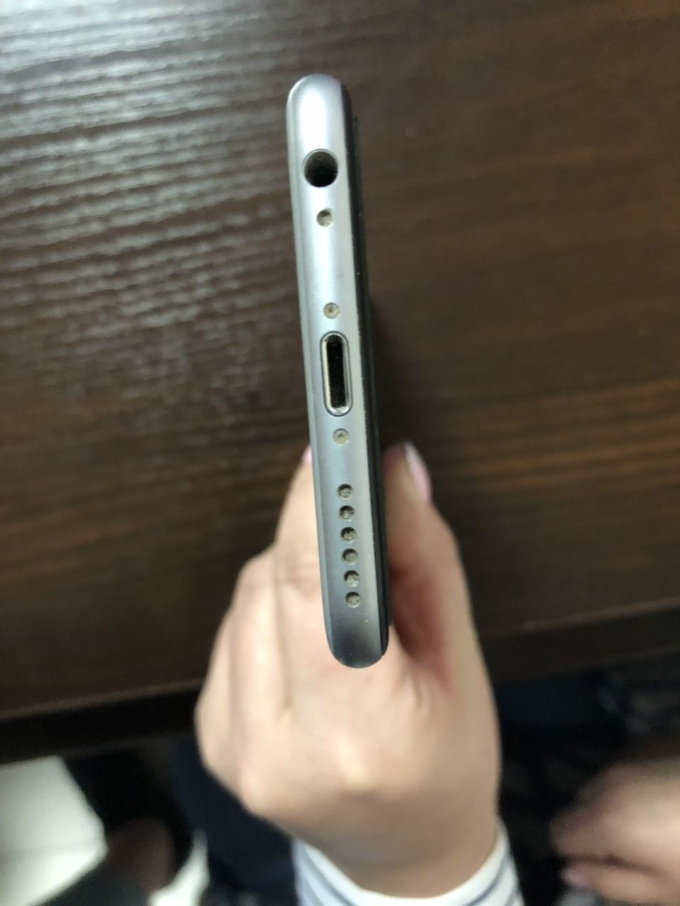 Продам iPhone 6, 16Gb Space Gray