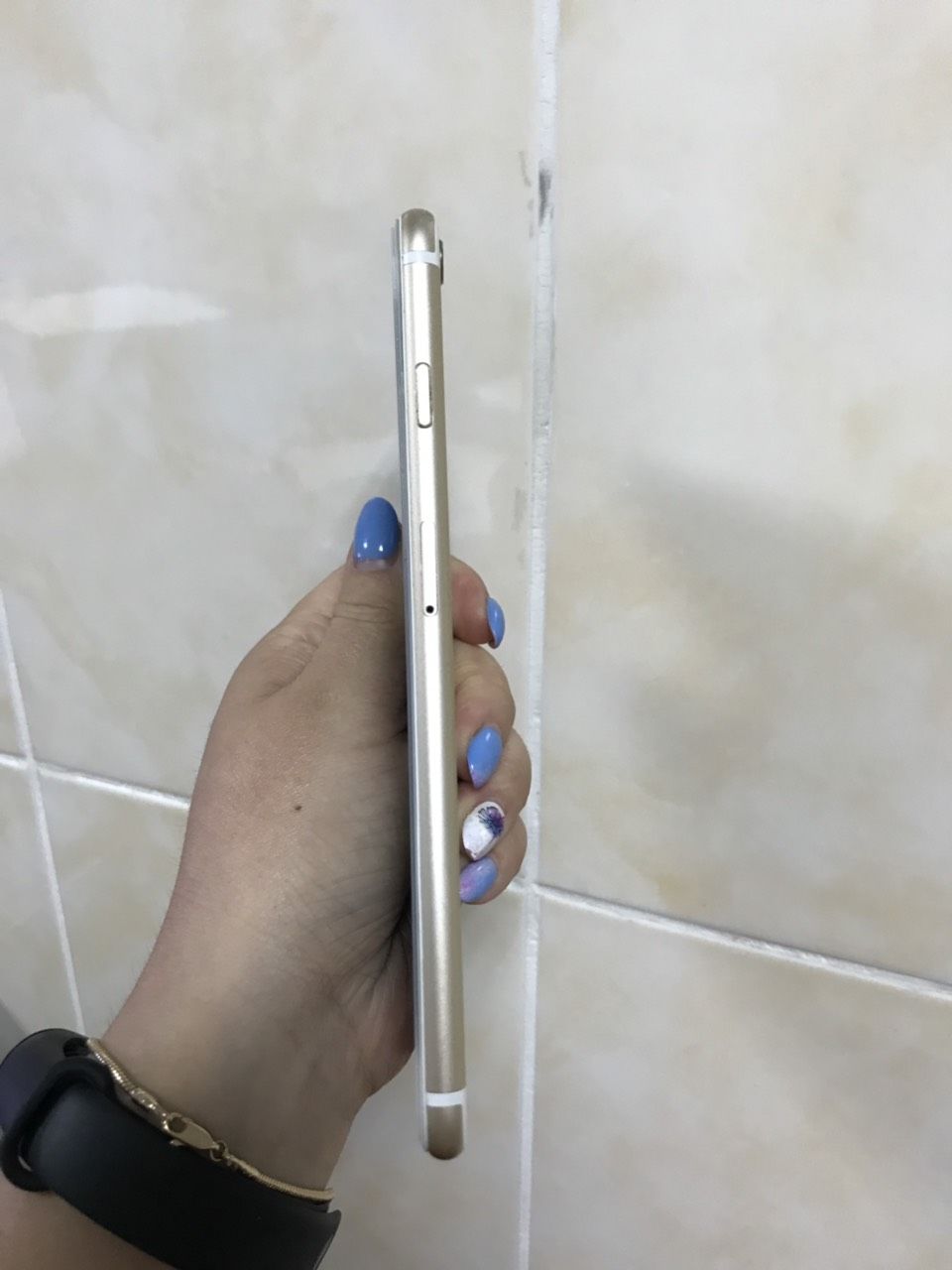 Продам iPhone 6 Plus, 16Gb Gold