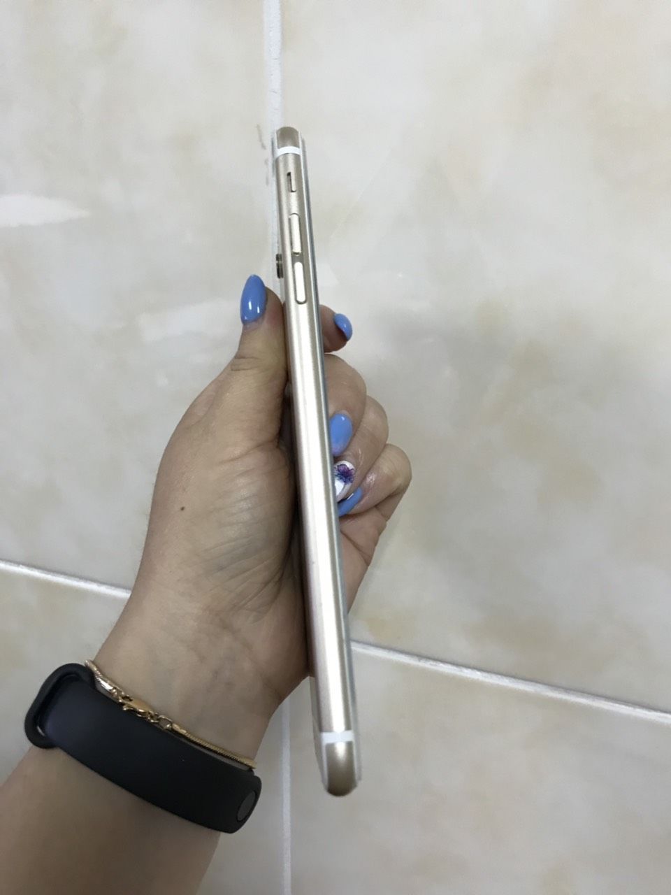 Продам iPhone 6 Plus, 16Gb Gold