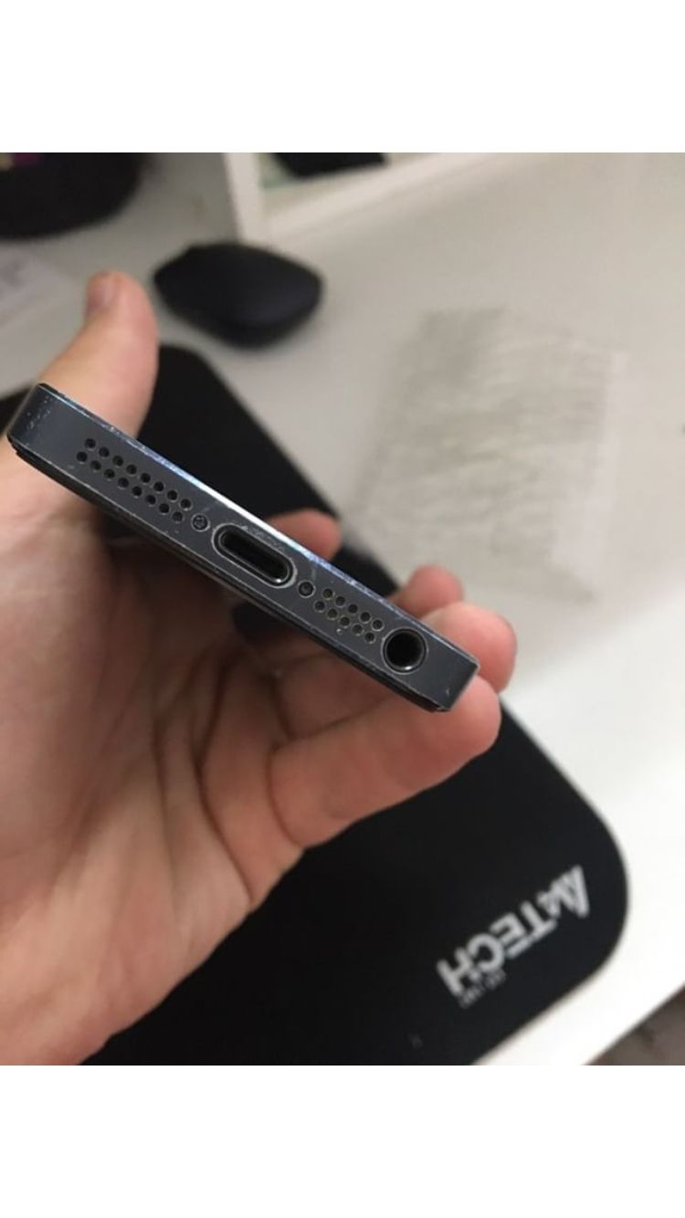 iPhone 5 32gb space grey 