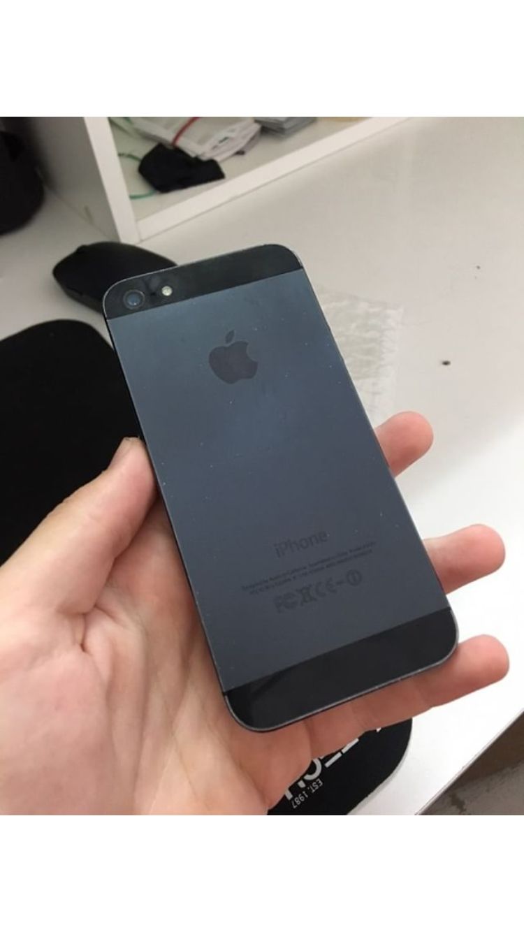 iPhone 5 32gb space grey 