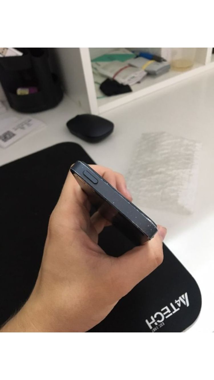 iPhone 5 32gb space grey 