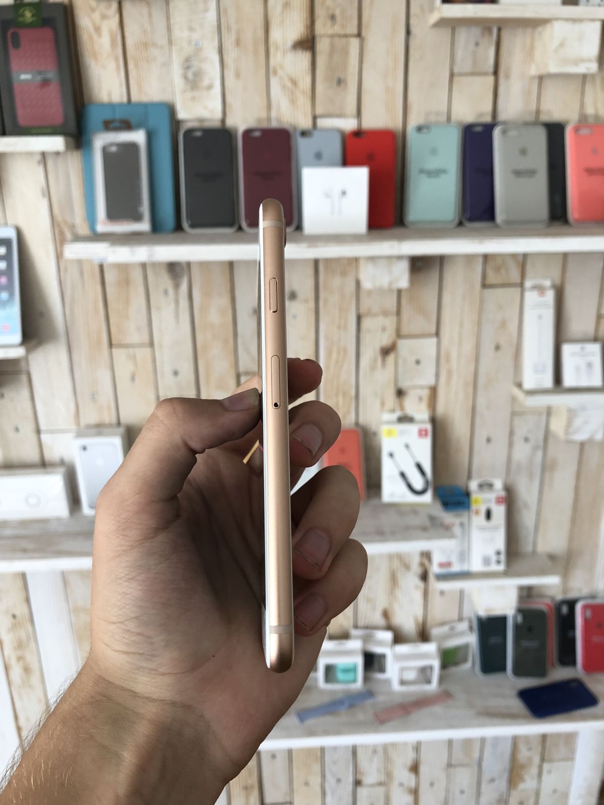 Apple iPhone 8 64GB Gold Neverlock Stan 9.9/10