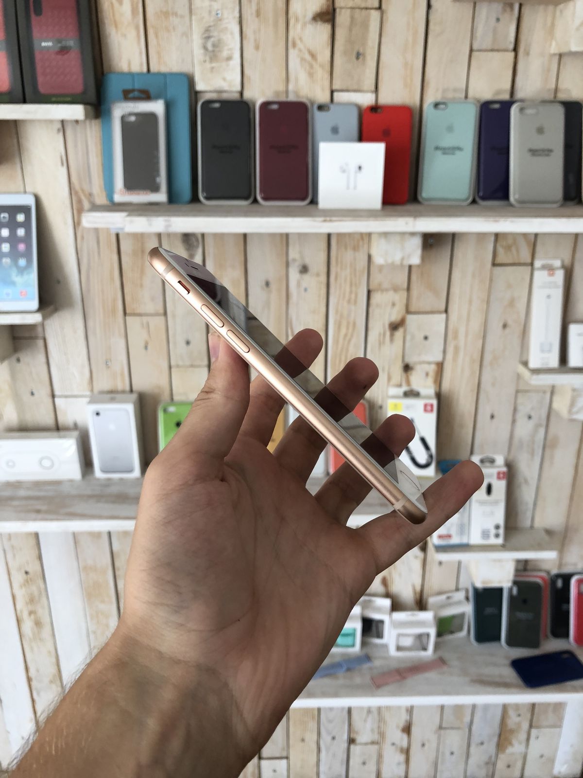 Apple iPhone 8 64GB Gold Neverlock Stan 9.9/10