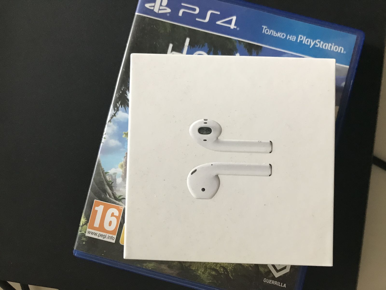 Apple AirPods 