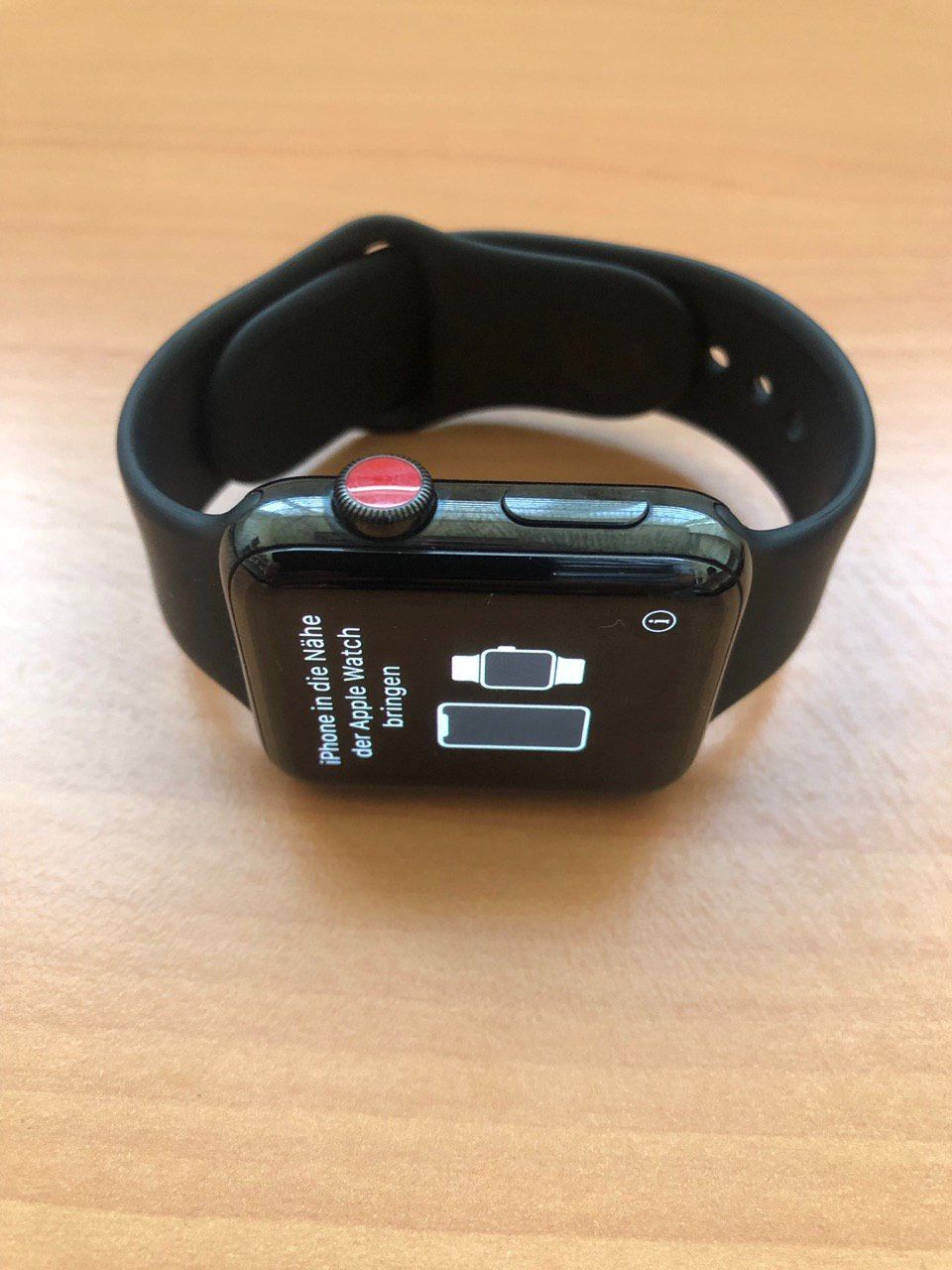 Apple Watch Series 3 GPS + Cellular 42mm Space Black Stainless Steel 
