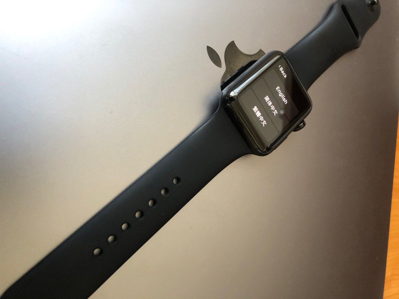 Apple Watch Series 3 GPS + Cellular 42mm Space Black Stainless Steel 