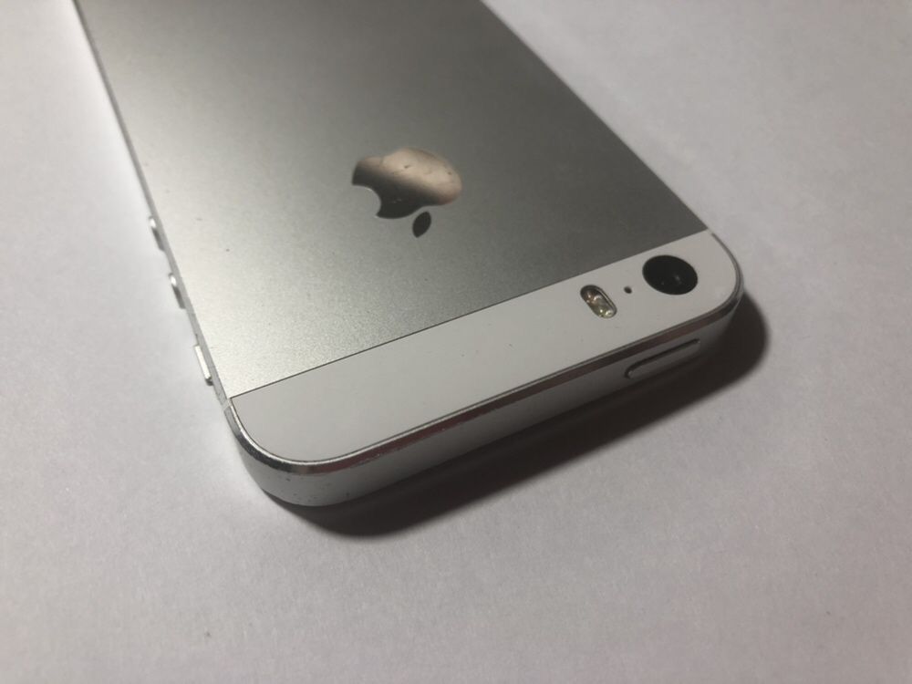 Iphone5s в хорошем состоянии