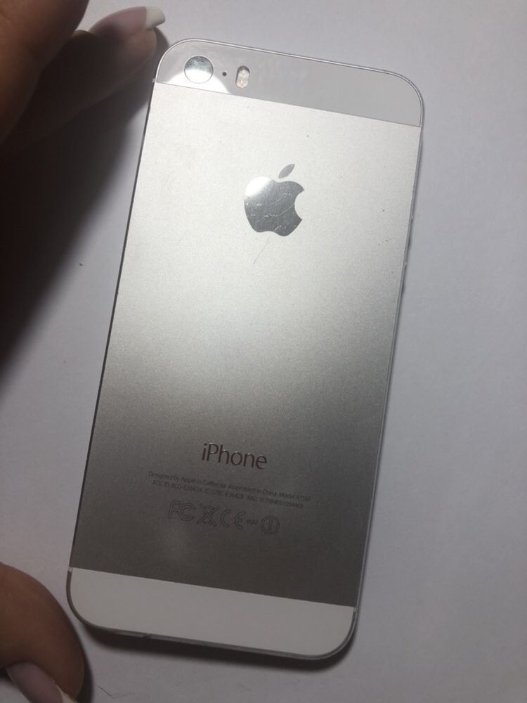 Iphone5s в хорошем состоянии