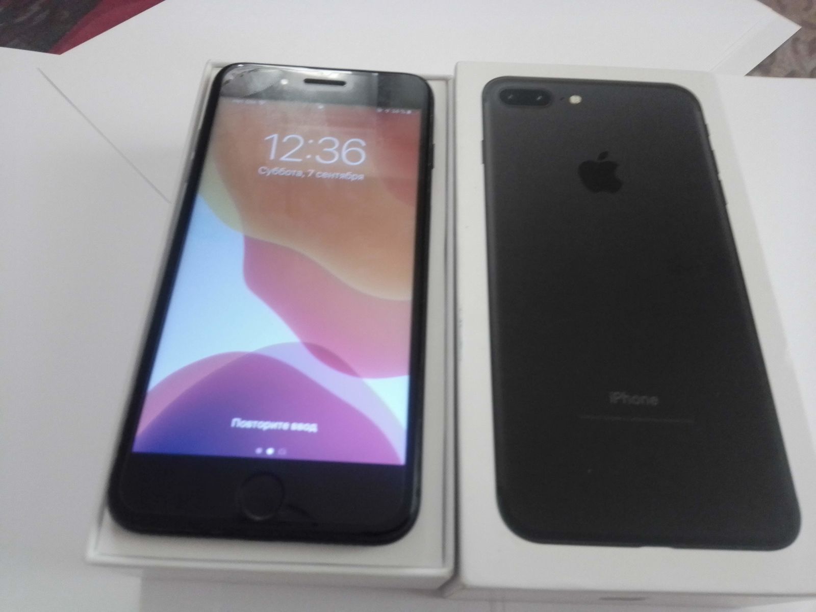 IPhone 7 Plus 32 Gb Matte Black - срочно, но с нюансом! 