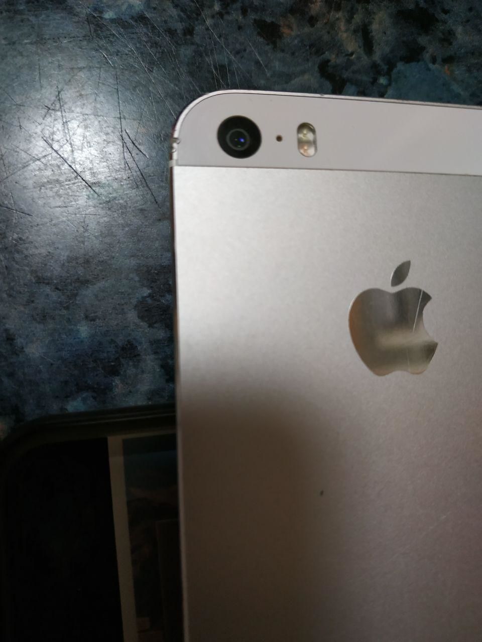 Продам Iphone 5s 