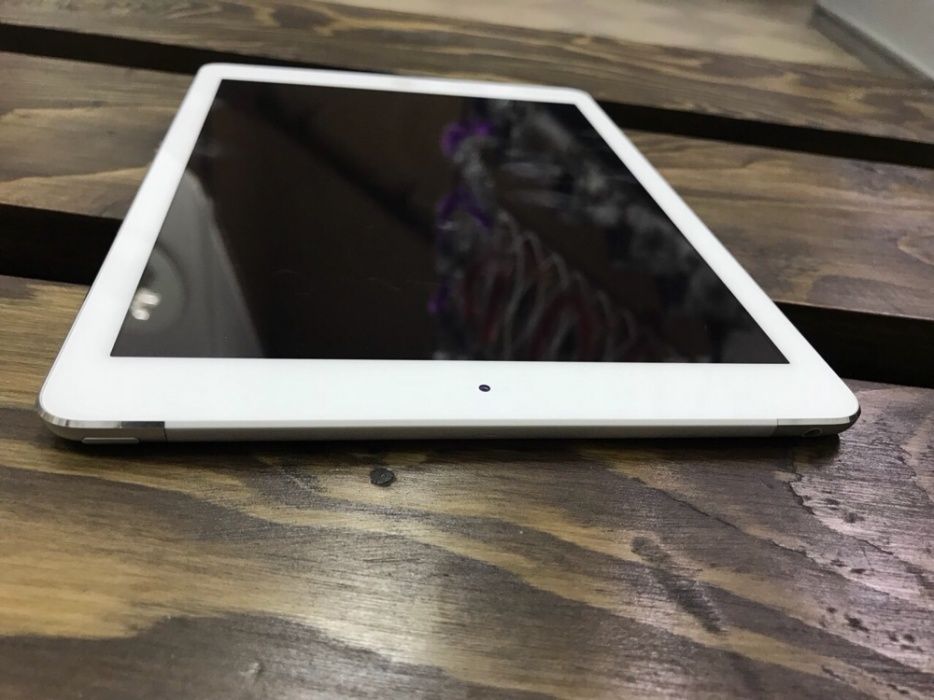 Ipad Air 1 16GB Silver 3G ціна 5700
