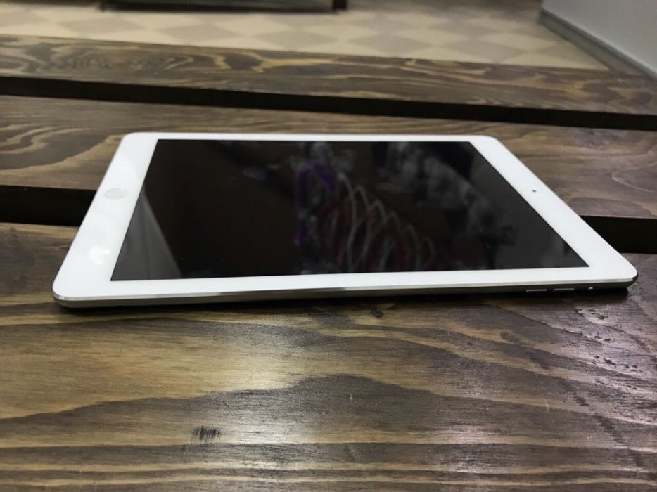 Ipad Air 1 16GB Silver 3G ціна 5700