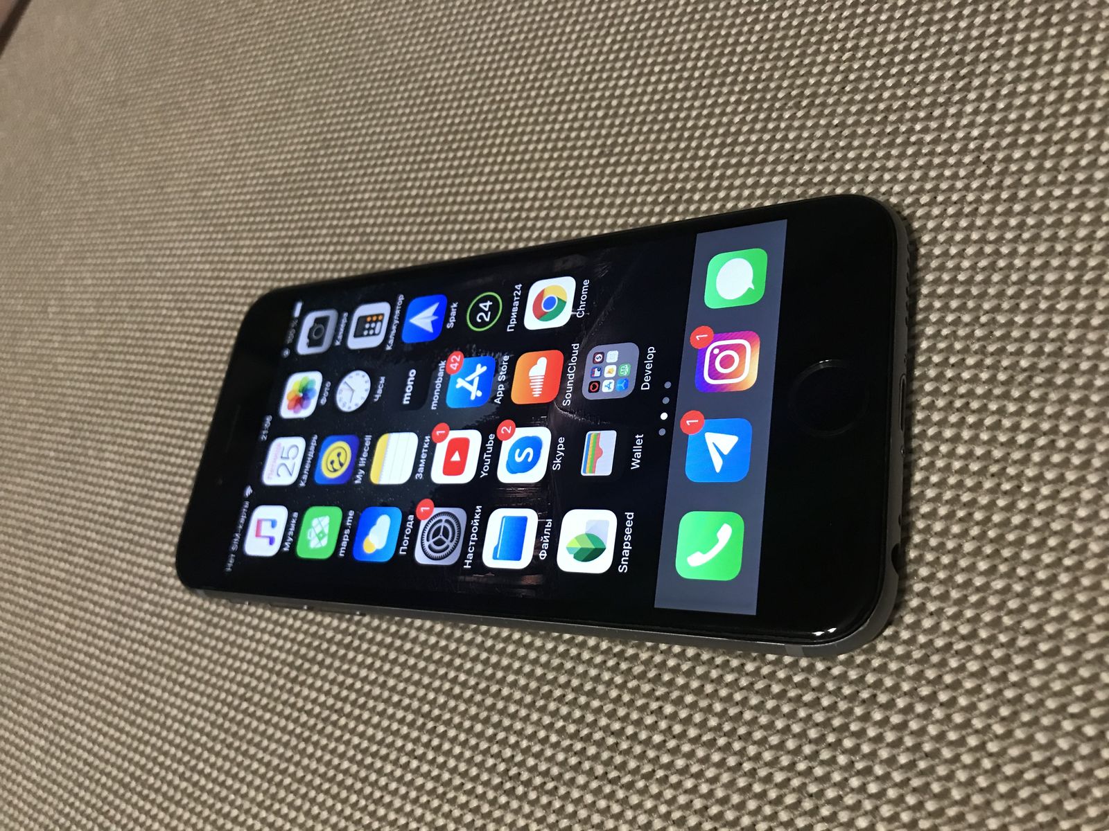 iPhone 6 + чехлы