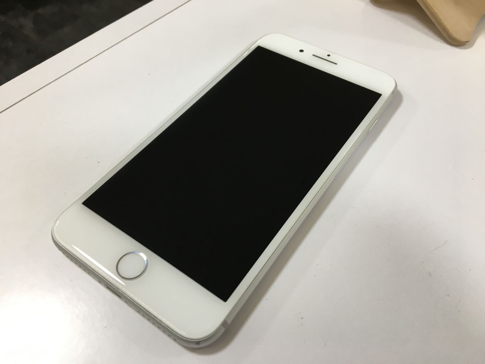 Apple iPhone 8+ 64Gb Neverlock Silver 