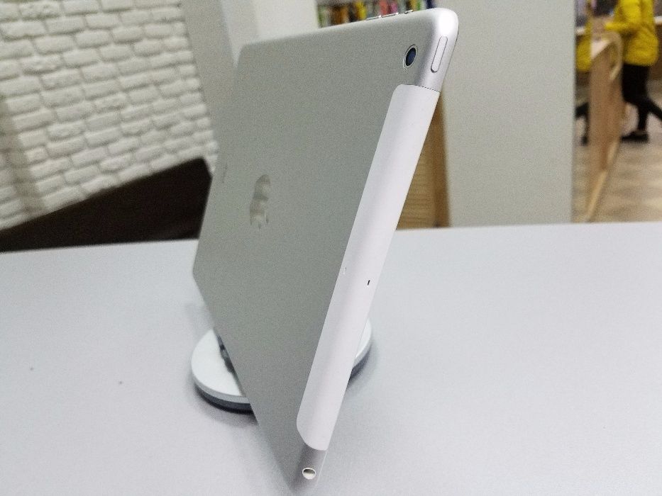  iPad Air 16Gb Silver 3G ціна 6700грн 