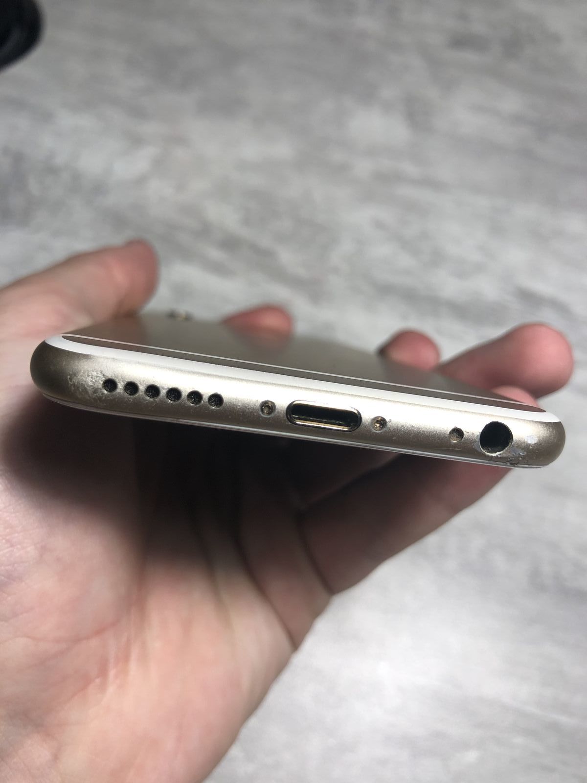 iPhone 6S 16Gb Gold Neverlock Состояния: 9/10