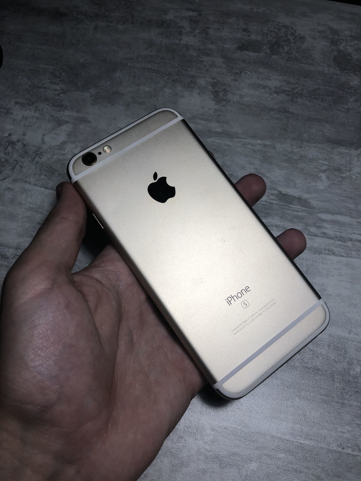 iPhone 6S 16Gb Gold Neverlock Состояния: 9/10