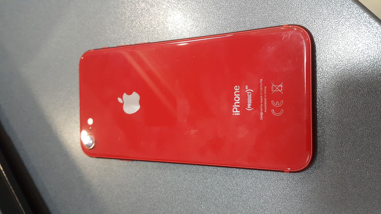Apple iPhone 8 64GB Red